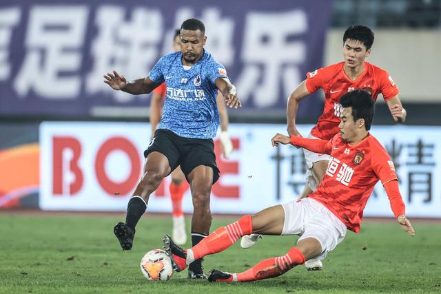 7月9日：德转宣！U19国足主力提前转会到青岛西海岸，曾出战过青年欧冠